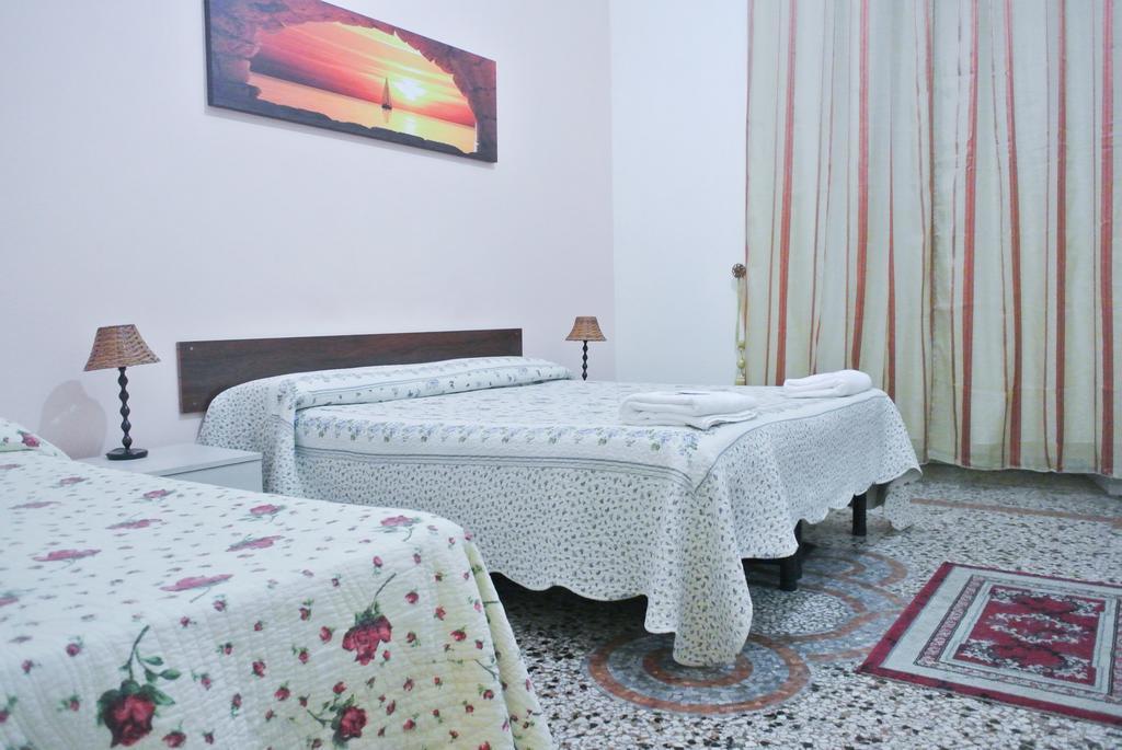 Guest House Hellokitty Ρώμη Δωμάτιο φωτογραφία